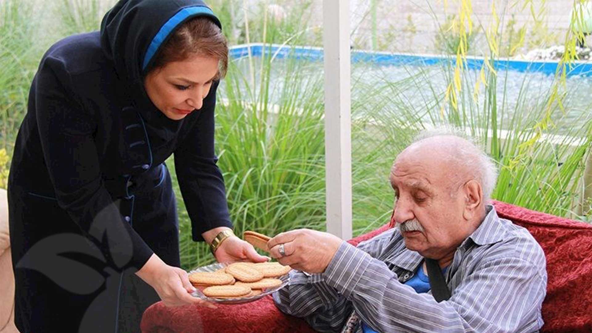 مراقبت از سالمندان در منزل: راهنمای جامع برای خانواده‌ها